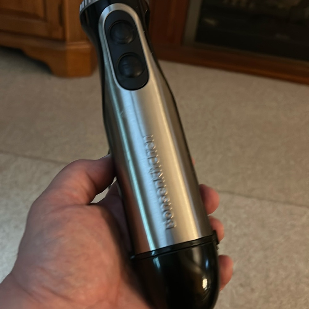 Bonsenkitchen Hand Immersion Blender with whisk attachment. 
Adjustable speed.